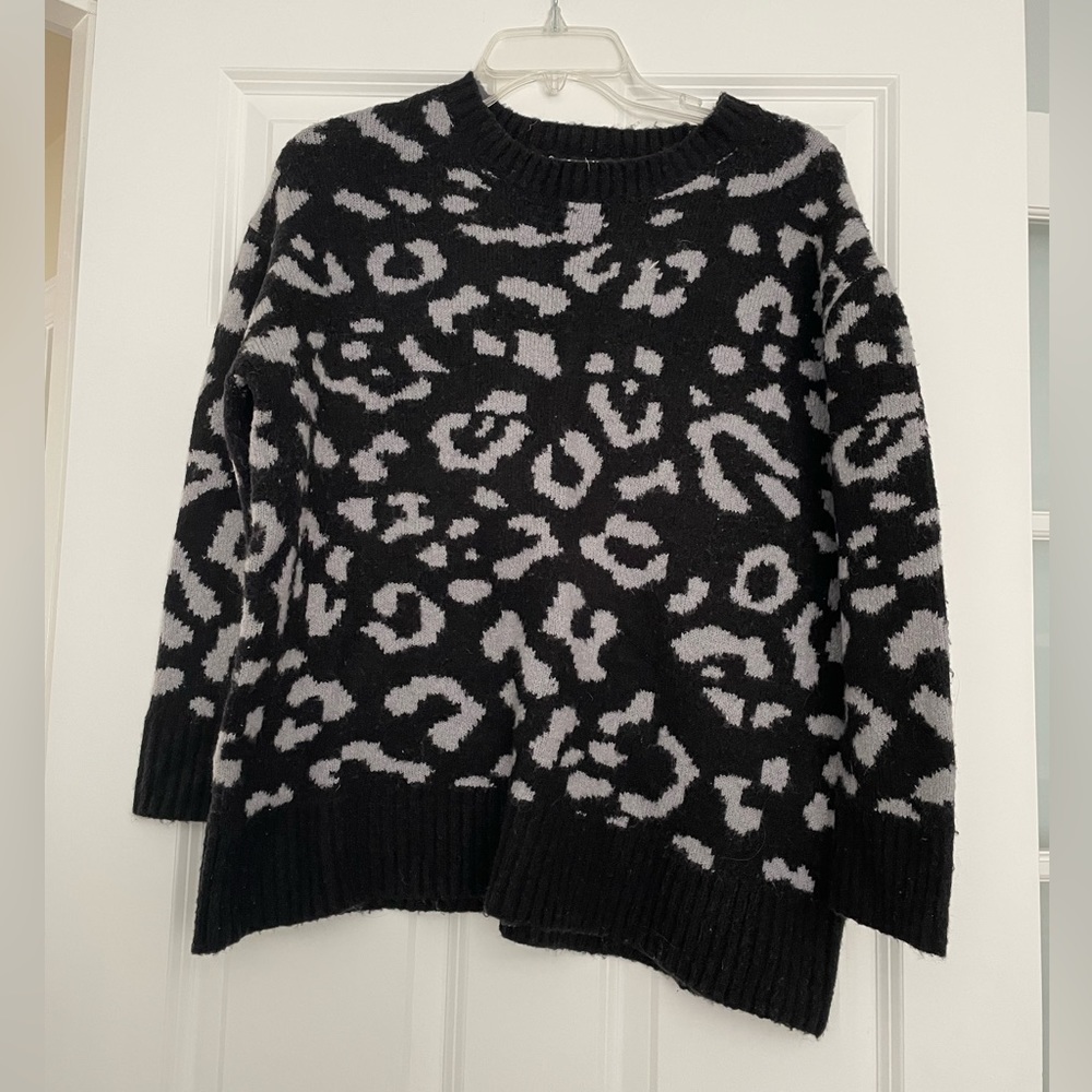 Black and Gray Leopard Print Crewneck Sweater